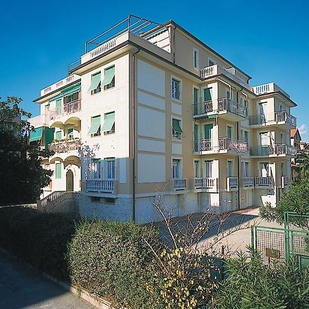 Ligure Residence Borgio Verezzi Luaran gambar