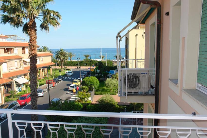 Ligure Residence Borgio Verezzi Luaran gambar