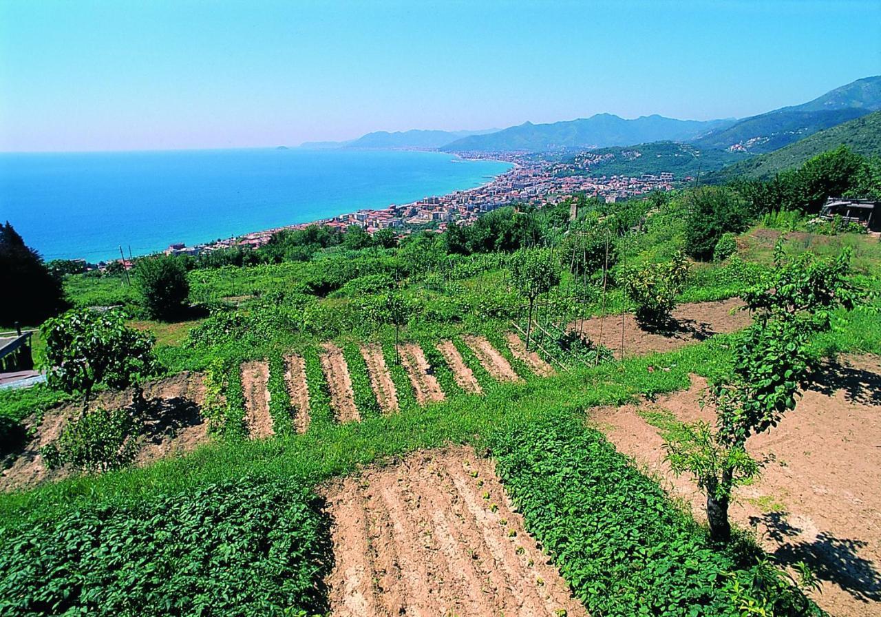 Ligure Residence Borgio Verezzi Luaran gambar
