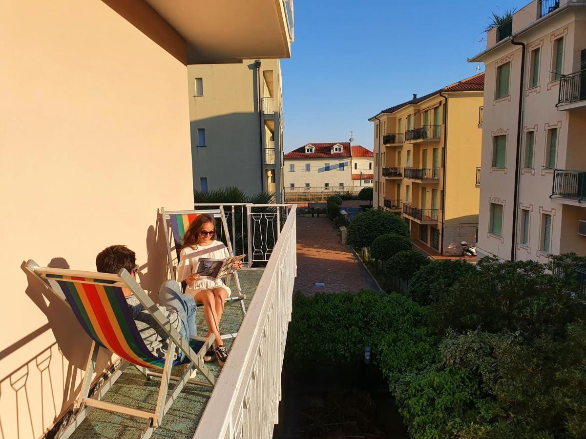 Ligure Residence Borgio Verezzi Luaran gambar