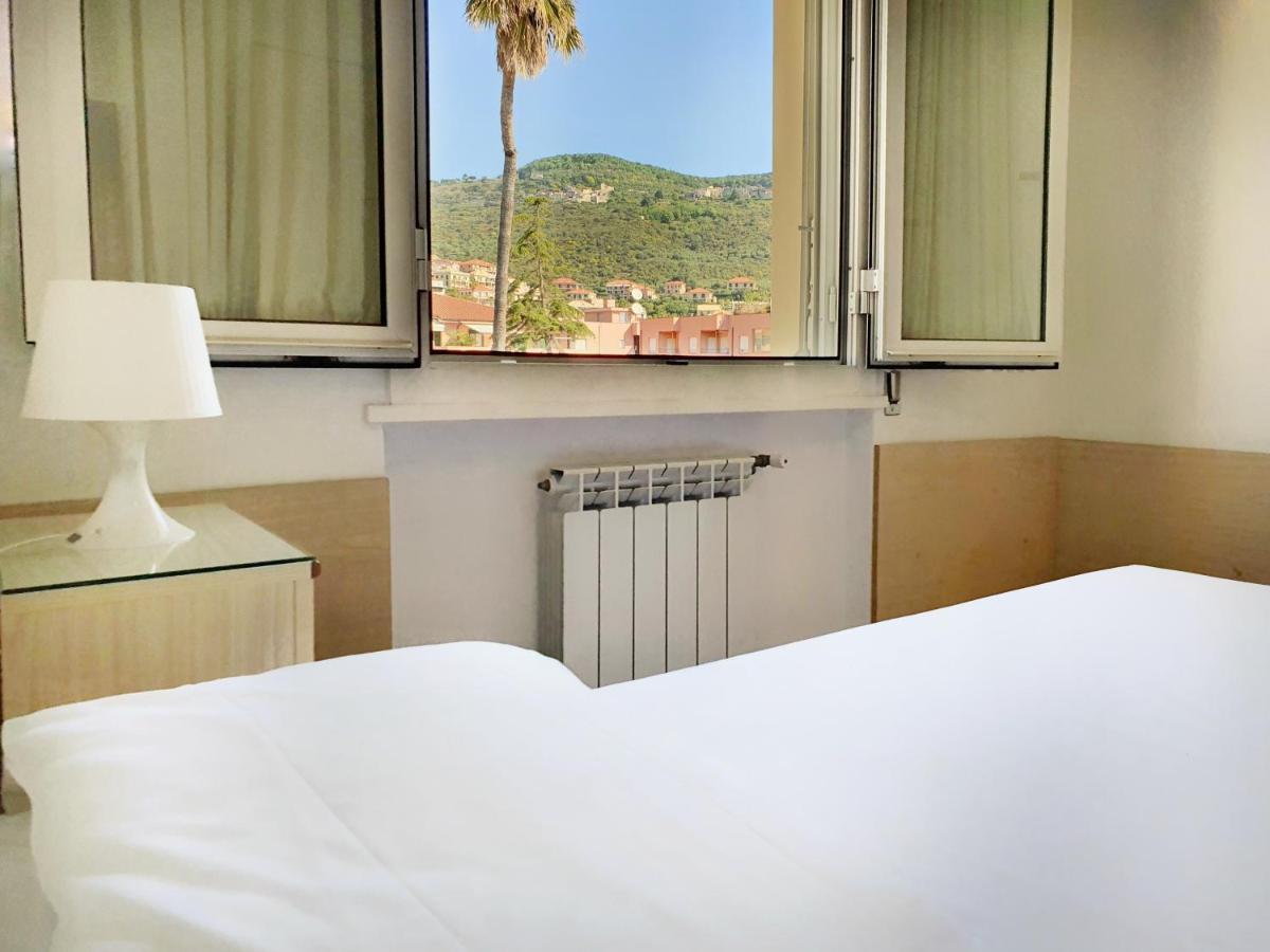 Ligure Residence Borgio Verezzi Luaran gambar