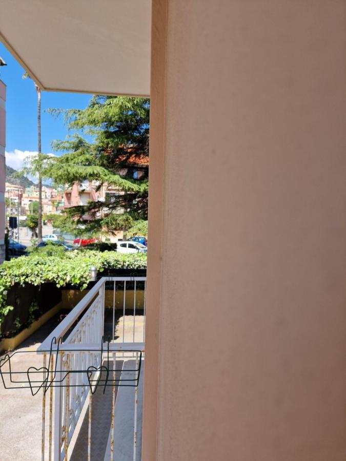 Ligure Residence Borgio Verezzi Luaran gambar