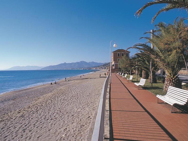 Ligure Residence Borgio Verezzi Luaran gambar