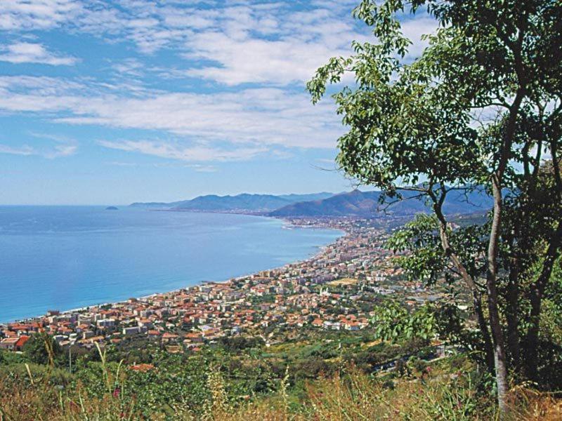 Ligure Residence Borgio Verezzi Luaran gambar