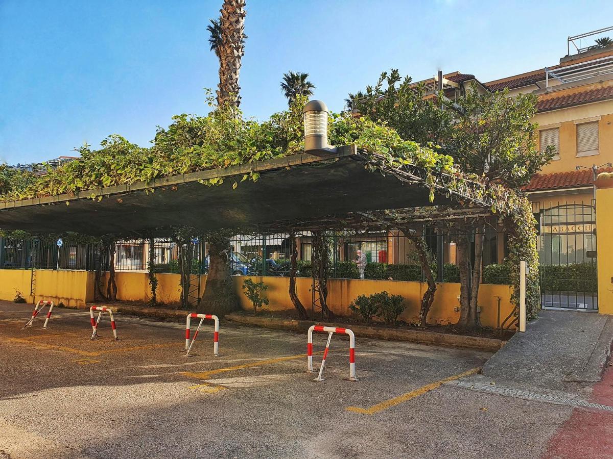 Ligure Residence Borgio Verezzi Luaran gambar